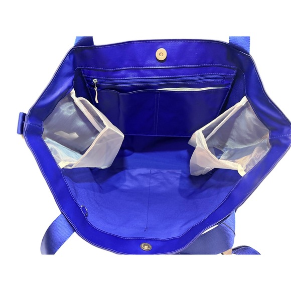 Baggallini Laminated Carryall Tote - Waterproof Beach Bag for Women Tote Bags - Picture 9 of 13